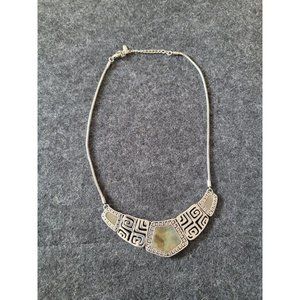 Vintage Passion Necklace Silver tone